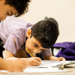 الموارد الأساسية لأولياء الأمور | المدرسة البريطانية بالكويت - 05 Feature Cards Pattern