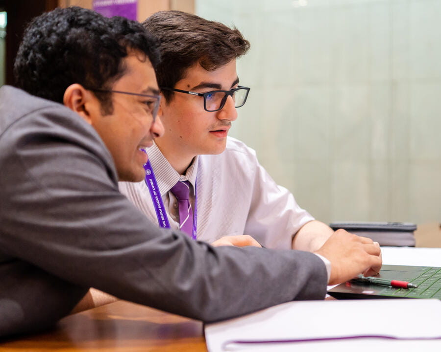 المدرسة البريطانية بالكويت | الأعمار 4-18 - Image-50-pattern