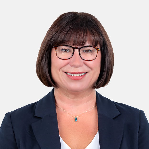 مسار التعليم | المدرسة البريطانية بالكويت - Feature Cards Tabs