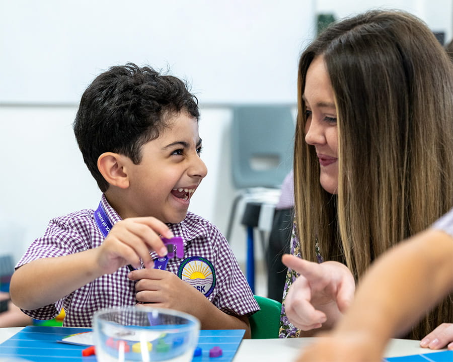 التميز الأكاديمي | المدرسة البريطانية بالكويت - Secondary Introduction