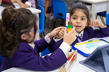 BSK_AcademicXL_Vistimeline_374x249_jp_6