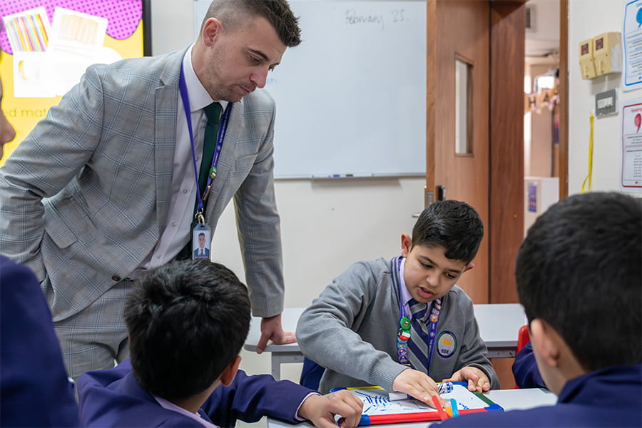 Stretch and Challenge Day in Middle Phase: Sparking Curiosity and Inspiring Futures - Stretch and Challenge Day in Middle Phase