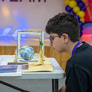 الموارد الأساسية لأولياء الأمور | المدرسة البريطانية بالكويت - 03 Feature Cards