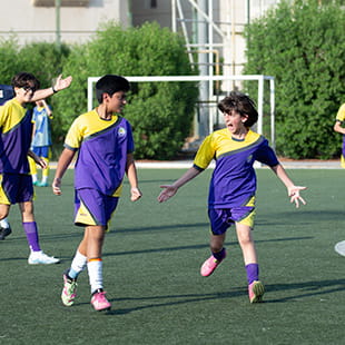 الموارد الأساسية لأولياء الأمور | المدرسة البريطانية بالكويت - 03 Feature Cards